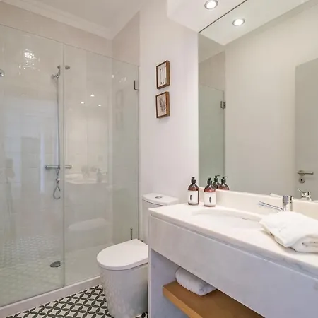 Alfama Luxury Lofts מלון דירות
